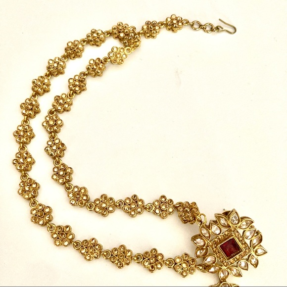 Gorgeous Indian Earrings with head chain - Picture 3 of 3